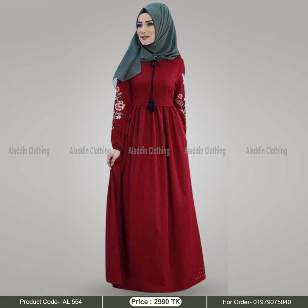 Merun simple abaya with embroidered sleeve